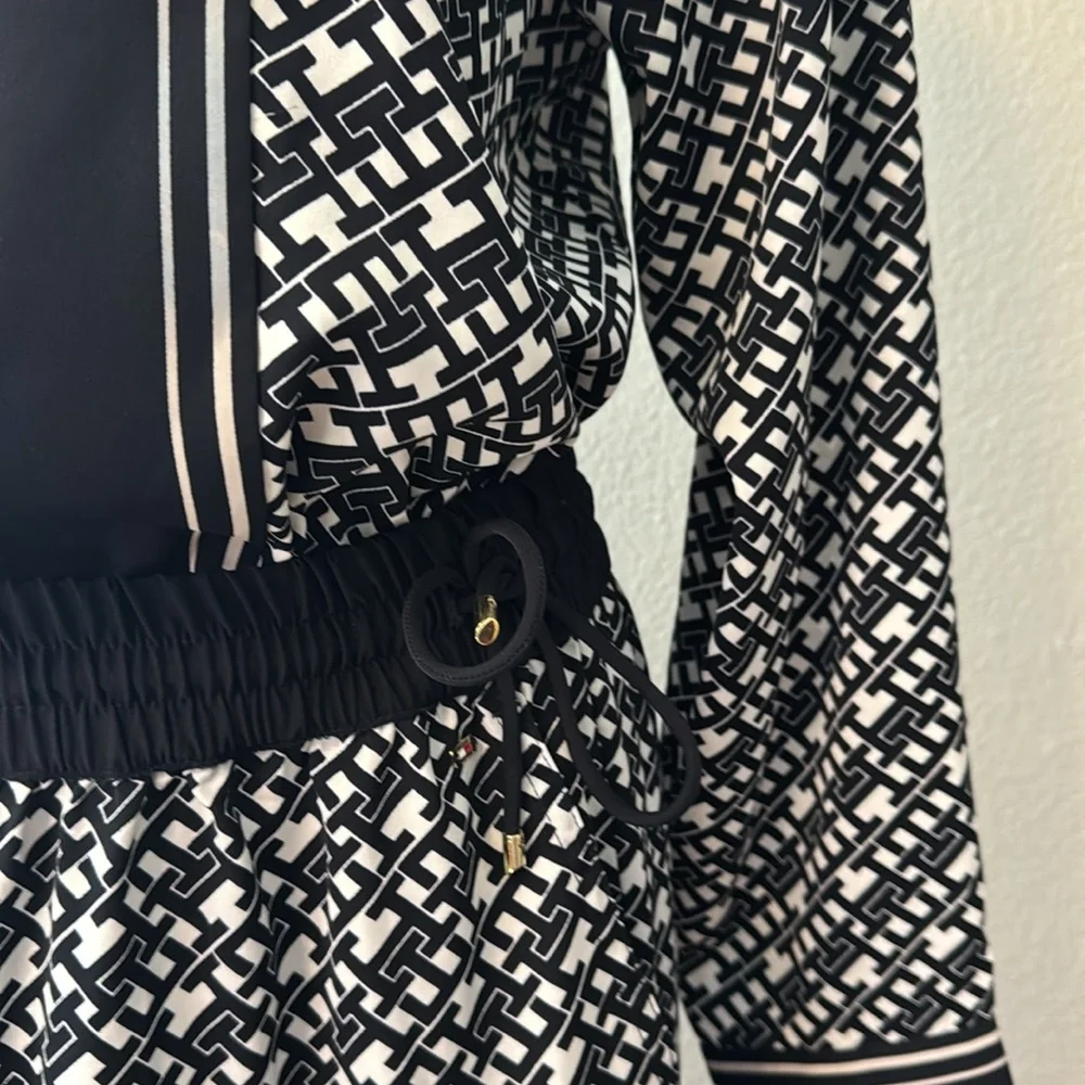 NWT Tommy Hilfiger Luxe Blouse and Pant Set - Picture 7 of 9